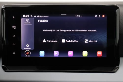 SEAT Arona 1,0 TSI Move 95hp | LED | 9.2" Screen | Apple CarPlay | Cruise Control | PDC | Navigation | 2-Zone Clima | Tinted Windows
