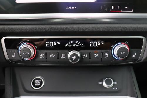 AUDI Q3 35 TFSI 150HP S-Tronic | Leather | Audi Drive Select | Audi Smartphone Interface | Alloy Wheels | Airco | Rear View Camera