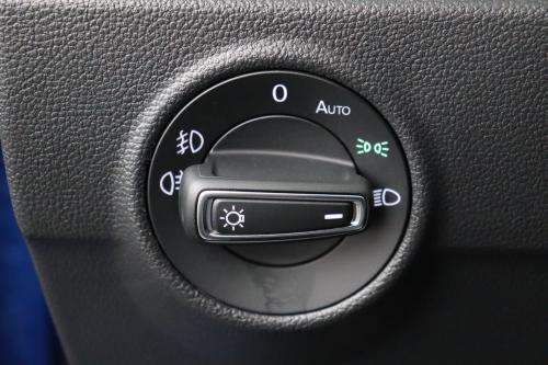 VOLKSWAGEN T-Roc Cabrio 1.5 TSI R-Line | Automatic | Navigation | Camera | Automatic Airco | Seat Heating | Cruise Control | Winter Package | LA Rims